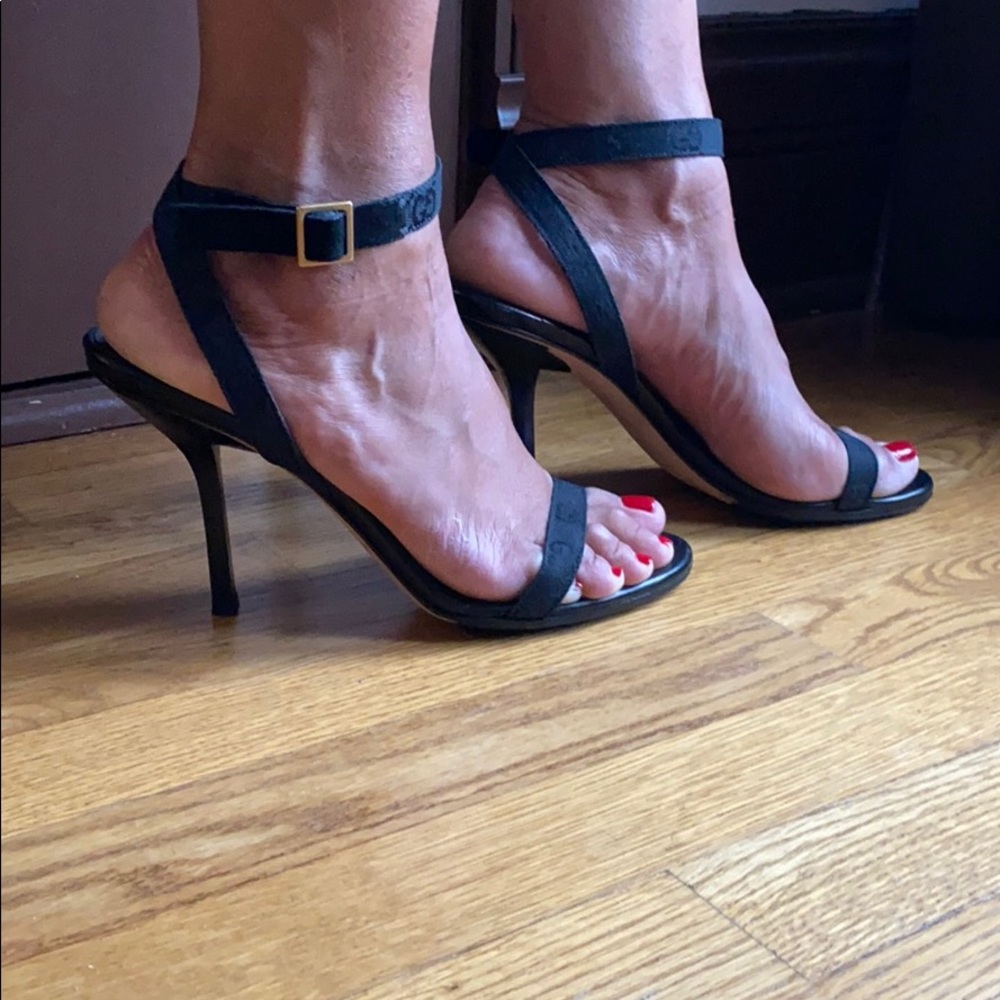 Gucci Strappy Heel - Picture 4 of 9